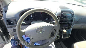 2006 Toyota Sienna LE Minivan 7-Passenger 119.3" WB – miniatura 23