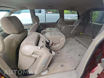 2006 Toyota Sienna LE Minivan 7-Passenger 119.3" WB - miniatura 13