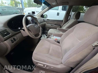2006 Toyota Sienna LE Minivan 7-Passenger 119.3" WB - miniatura 6