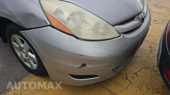 2006 Toyota Sienna LE Minivan 7-Passenger 119.3" WB - miniatura 38