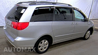 2006 Toyota Sienna LE Minivan 7-Passenger 119.3" WB - miniatura 4