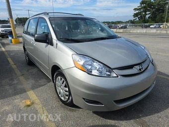 2006 Toyota Sienna LE Minivan 7-Passenger 119.3" WB - miniatura 3