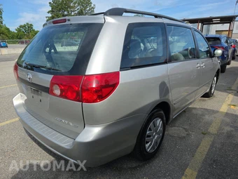 2006 Toyota Sienna LE Minivan 7-Passenger 119.3" WB - miniatura 4