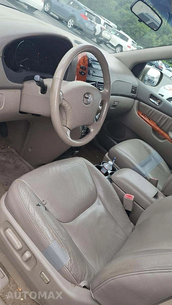 2006 Toyota Sienna XLE Minivan 7-Passenger 119.3" WB - miniatura 33