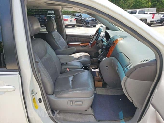 2006 Toyota Sienna XLE Minivan 7-Passenger 119.3" WB - miniatura 19