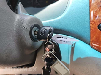 2006 Toyota Sienna XLE Minivan 7-Passenger 119.3" WB - miniatura 8