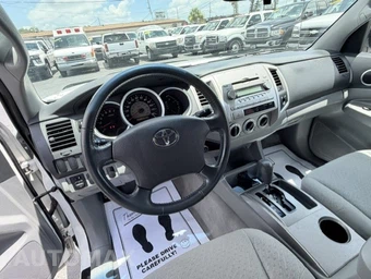 2006 Toyota Tacoma Extended Cab Medium Bed w/Rear Doors - miniatura 12