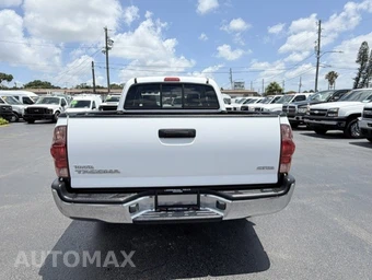 2006 Toyota Tacoma Extended Cab Medium Bed w/Rear Doors - miniatura 6