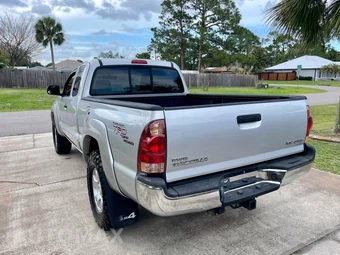 2006 Toyota Tacoma Extended Cab Medium Bed w/Rear Doors - miniatura 2