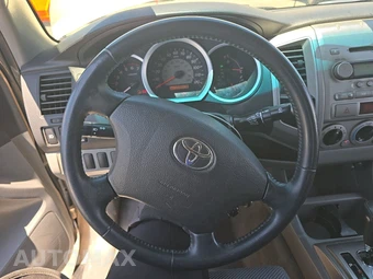 2006 Toyota Tacoma PreRunner Crew Cab Medium Bed - miniatura 10
