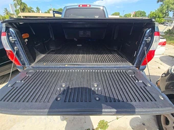 2006 Toyota Tundra SR5 Crew Cab Medium Bed - miniatura 14