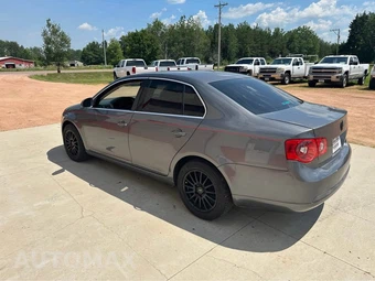 2006 Volkswagen Jetta Sedan TDI - miniatura 3