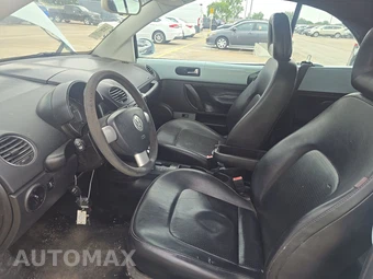 2006 Volkswagen New Beetle Convertible - miniatura 7