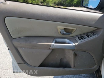 2006 Volvo XC90 2.5T w/Moonroof & 3rd Row - miniatura 9