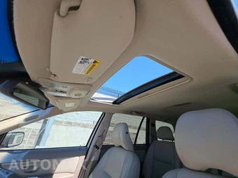 2006 Volvo XC90 2.5T w/Moonroof & 3rd Row - miniatura 11