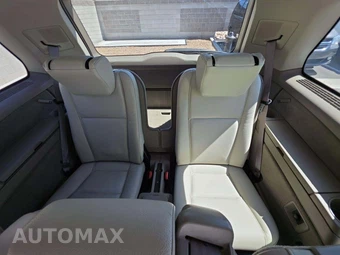 2006 Volvo XC90 2.5T w/Moonroof & 3rd Row - miniatura 14