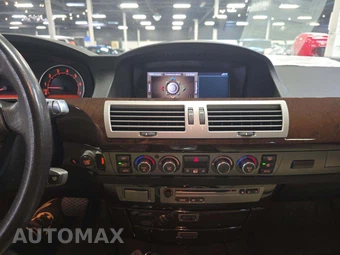 2007 BMW 7 Series Sedan 750Li - miniatura 10