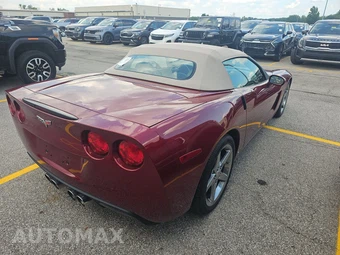 2007 Chevrolet Corvette Convertible - miniatura 4