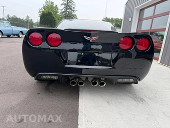 2007 Chevrolet Corvette Coupe - miniatura 32