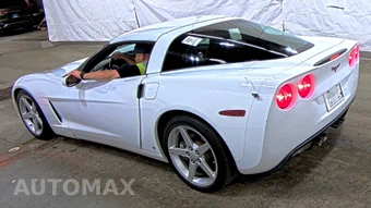 2007 Chevrolet Corvette Coupe - miniatura 6