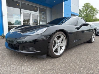 2007 Chevrolet Corvette Coupe - miniatura 2