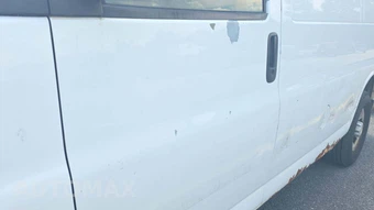 2007 Chevrolet Express 2500 Cargo Van 1WT 135.0" WB - miniatura 26