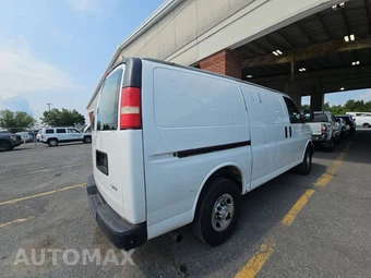 2007 Chevrolet Express 2500 Cargo Van 1WT 135.0" WB - miniatura 4