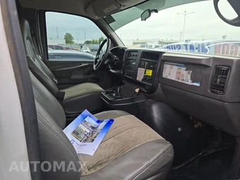 2007 Chevrolet Express 3500 Cutaway 1WT 9600 GVWR - miniatura 8