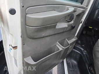2007 Chevrolet Express 3500 Cutaway 1WT 9600 GVWR - miniatura 9