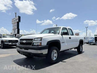 2007 Chevrolet Silverado 2500HD Classic WT Extended Cab Medium Bed 1WT w/Rear Doors - car from the USA, Manheim Buy-Now listing at AUTOMAX