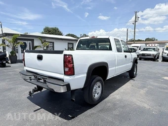 2007 Chevrolet Silverado 2500HD Classic WT Extended Cab Medium Bed 1WT w/Rear Doors - miniatura 5