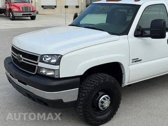 2007 Chevrolet Silverado 3500 Classic LT Crew Cab Long Bed 1LT DRW - miniatura 30