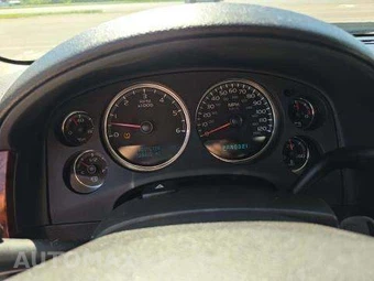 2007 Chevrolet Suburban LT - miniatura 9