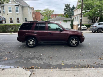 2007 Chevrolet TrailBlazer LS - miniatura 4