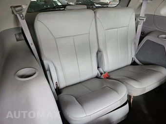 2007 Chrysler Pacifica Touring 116.3" WB - miniatura 14