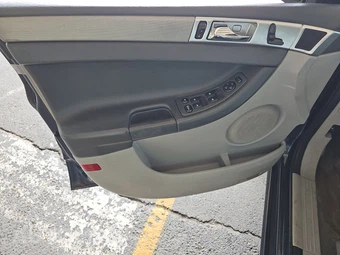 2007 Chrysler Pacifica Touring 116.3" WB - miniatura 9