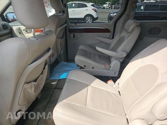 2007 Chrysler Town & Country Limited 119.3" WB - miniatura 13