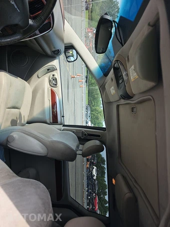 2007 Chrysler Town & Country Limited 119.3" WB - miniatura 19