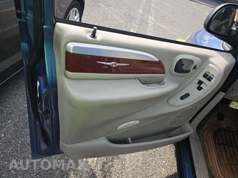 2007 Chrysler Town & Country Limited 119.3" WB - miniatura 9