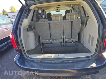 2007 Chrysler Town & Country Touring 119.3" WB – miniatura 15