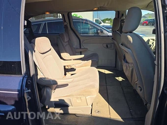 2007 Chrysler Town & Country Touring 119.3" WB – miniatura 17