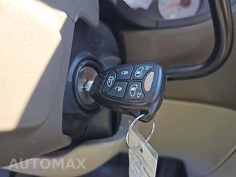 2007 Chrysler Town & Country Touring 119.3" WB – miniatura 8