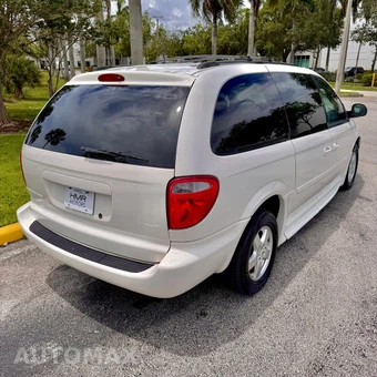 2007 Dodge Grand Caravan SXT Minivan 119.3" WB - miniatura 12