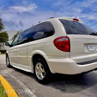 2007 Dodge Grand Caravan SXT Minivan 119.3" WB - miniatura 17