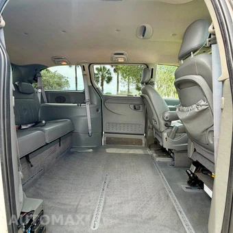 2007 Dodge Grand Caravan SXT Minivan 119.3" WB - miniatura 25