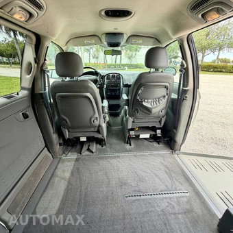 2007 Dodge Grand Caravan SXT Minivan 119.3" WB - miniatura 33