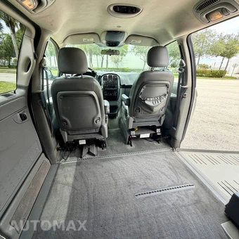 2007 Dodge Grand Caravan SXT Minivan 119.3" WB - miniatura 37