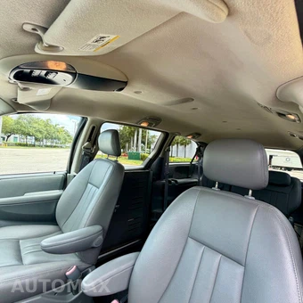 2007 Dodge Grand Caravan SXT Minivan 119.3" WB - miniatura 78