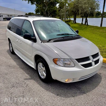 2007 Dodge Grand Caravan SXT Minivan 119.3" WB - miniatura 9
