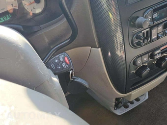 2007 Dodge Grand Caravan SXT Minivan 119.3" WB – miniatura 8